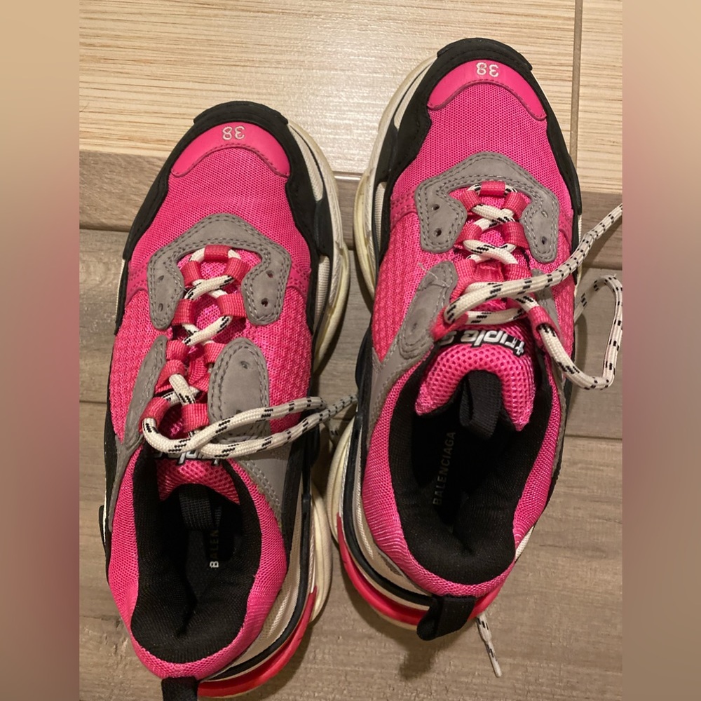 Balenciaga Triple S Pink and White Sneakers - Picture 2 of 9